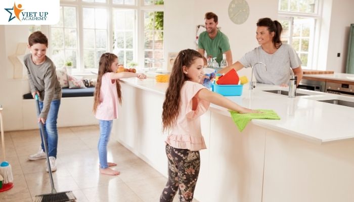 Cho trẻ tham gia việc nhà phù hợp