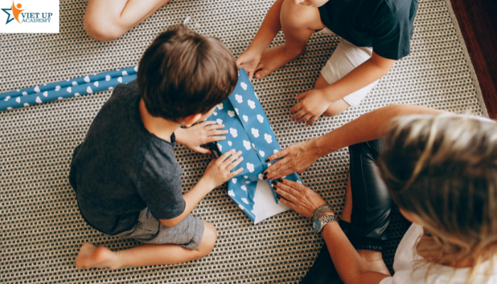 Tính kiên trì còn được xây dựng qua sự quan sát và bắt chước