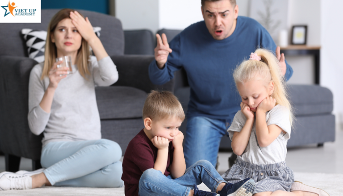 Hạn chế la mắng để trẻ không cảm thấy chán nản