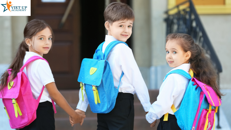 Kỹ năng tự bảo vệ bản thân khi con vào lớp 1 giúp con vững vàng khi đến trường