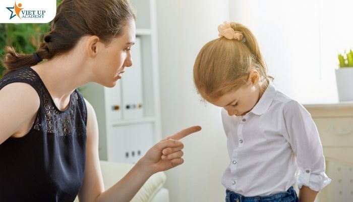 •	Góp ý cụ thể, tập trung vào hành vi – không công kích con người