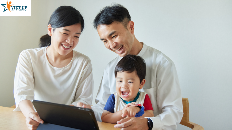 Việc đồng hành cùng con trong thời gian đầu rất quan trọng