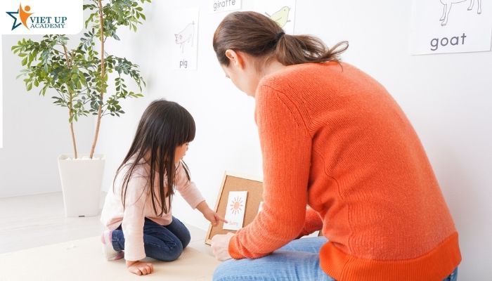 Giáo Dục Sớm Lợi Hay Hại Cho Bé